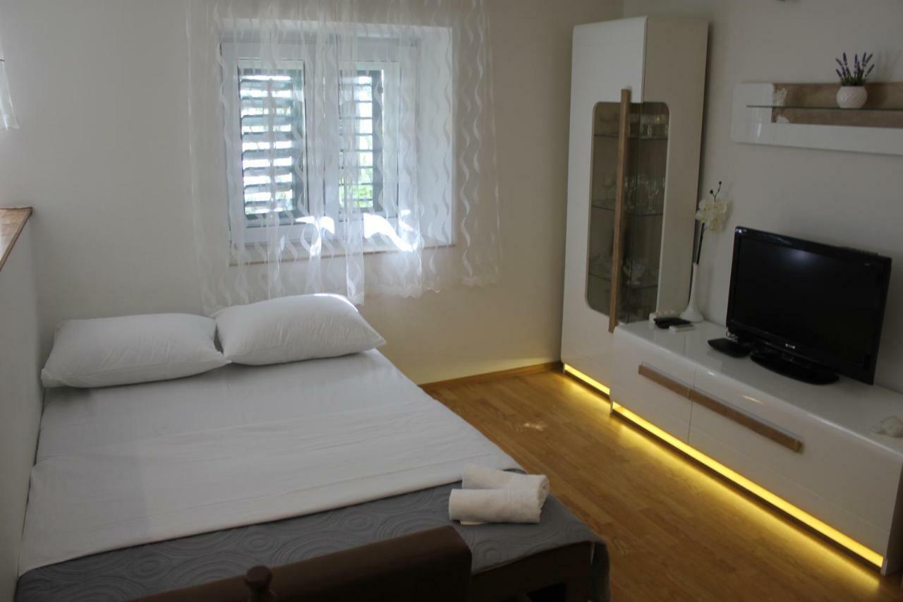 Apartman Tafra Omis Ngoại thất bức ảnh