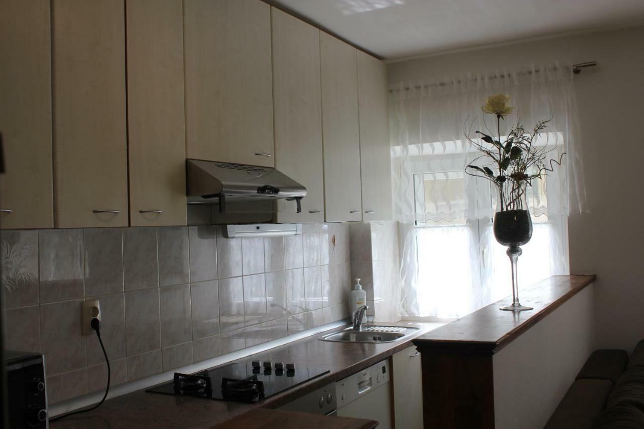 Apartman Tafra Omis Ngoại thất bức ảnh