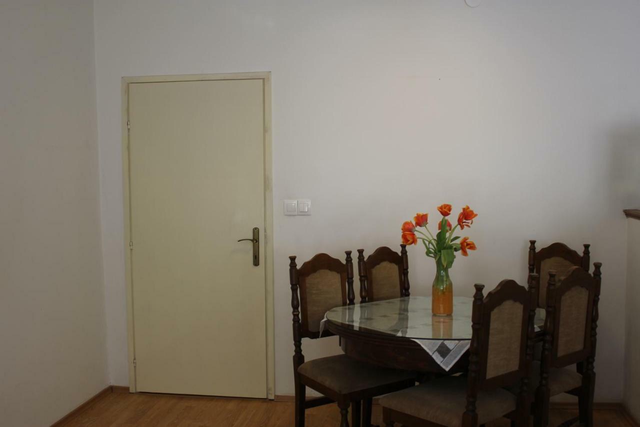 Apartman Tafra Omis Ngoại thất bức ảnh