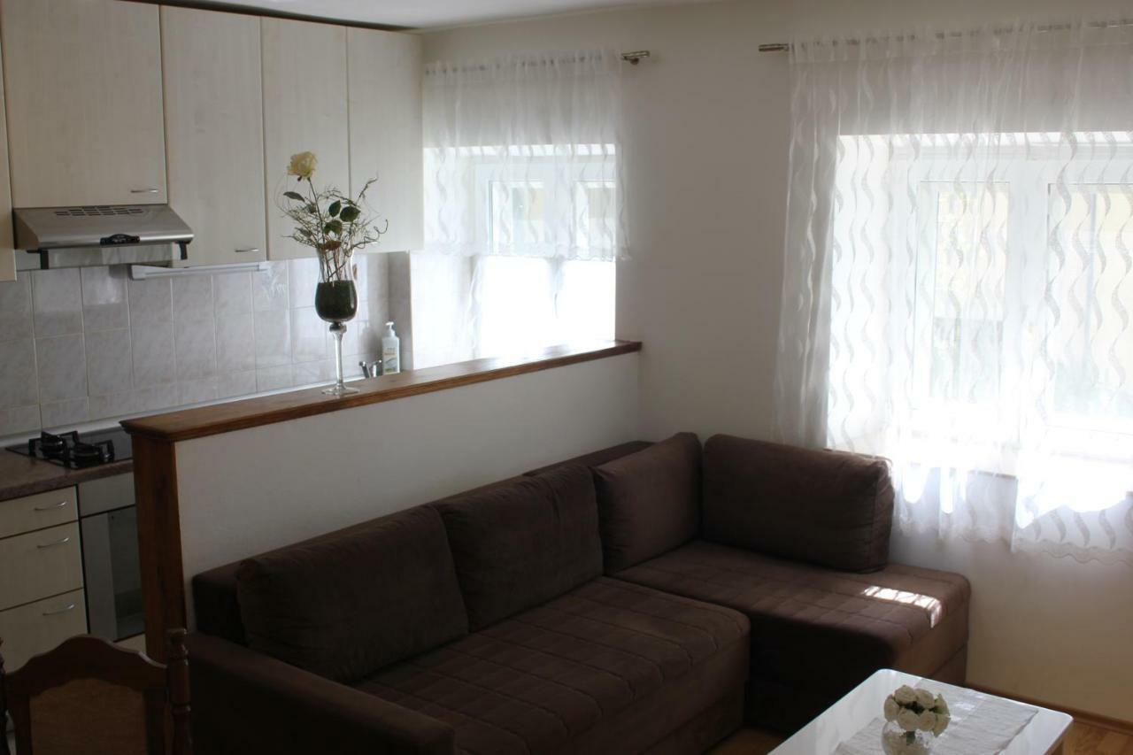 Apartman Tafra Omis Ngoại thất bức ảnh